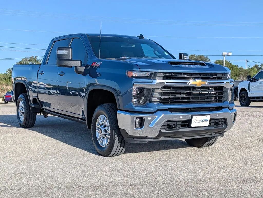 2026 Chevrolet Silverado 2500HD LT — photo 1 of 13