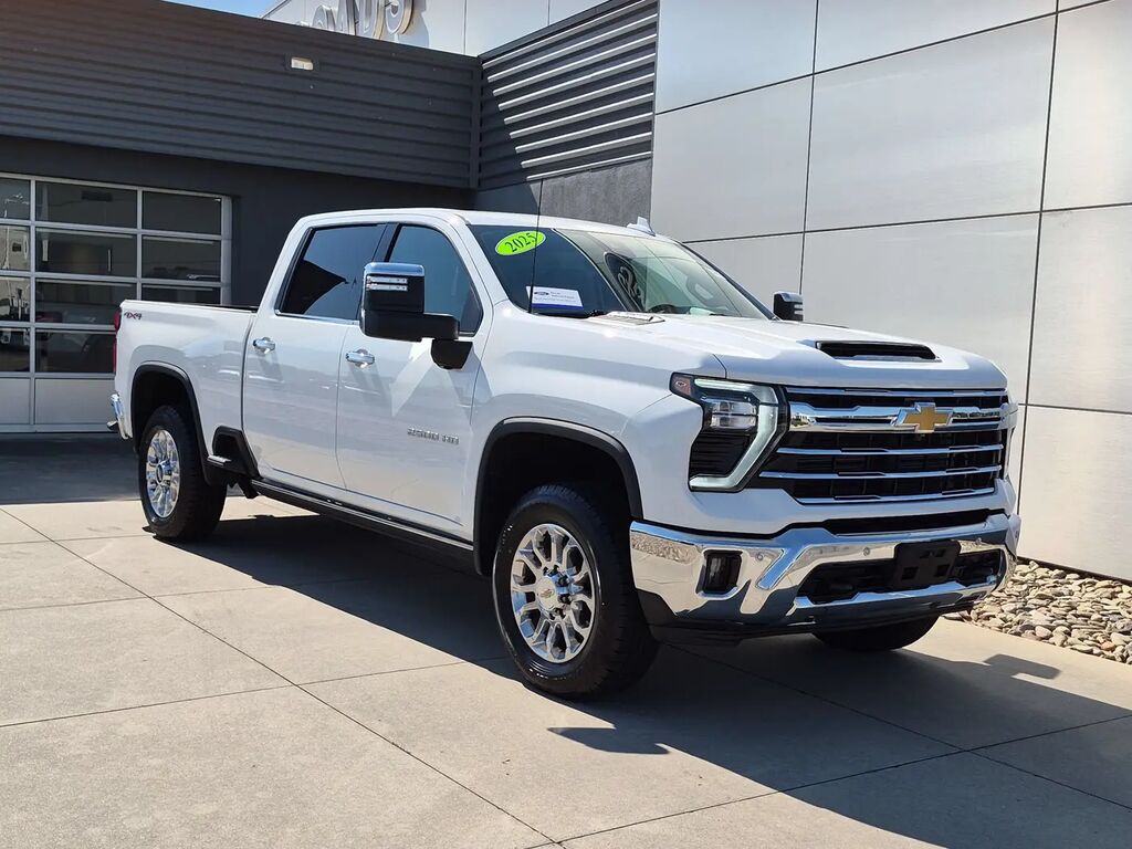 2025 Chevrolet Silverado 2500HD LTZ — photo 1 of 13