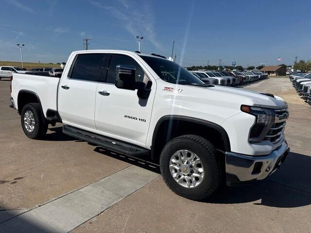 2025 Chevrolet Silverado 2500HD LTZ — photo 1 of 26