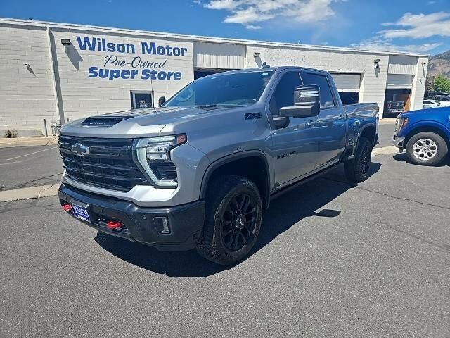 2025 Chevrolet Silverado 2500HD LTZ — photo 1 of 13