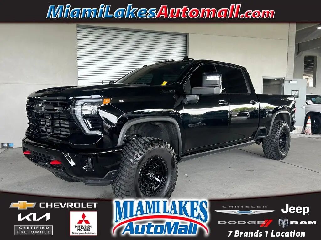 2025 Chevrolet Silverado 2500HD LTZ — photo 1 of 13