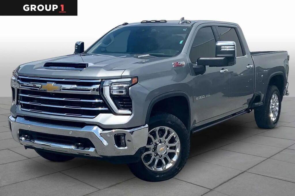 2025 Chevrolet Silverado 2500HD LTZ — photo 1 of 13