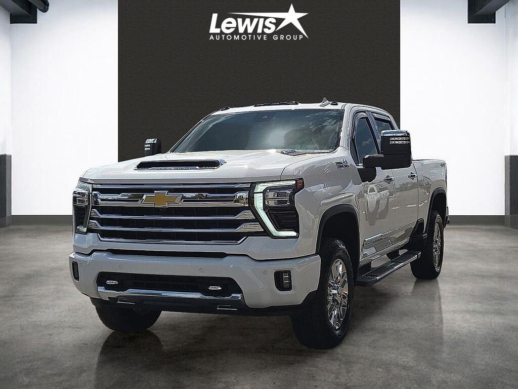 2025 Chevrolet Silverado 2500HD High Country — photo 1 of 13