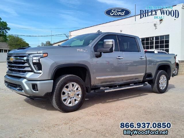 2025 Chevrolet Silverado 2500HD High Country — photo 1 of 26