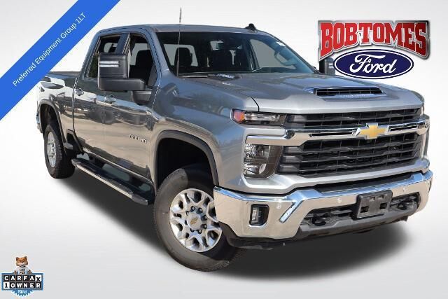 2025 Chevrolet Silverado 3500HD LT — photo 1 of 25