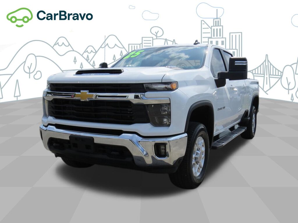 2025 Chevrolet Silverado 3500HD LT — photo 1 of 6