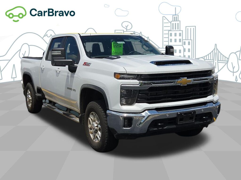 2025 Chevrolet Silverado 3500HD LT — photo 1 of 3