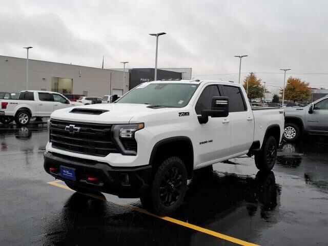 2025 Chevrolet Silverado 3500HD LTZ