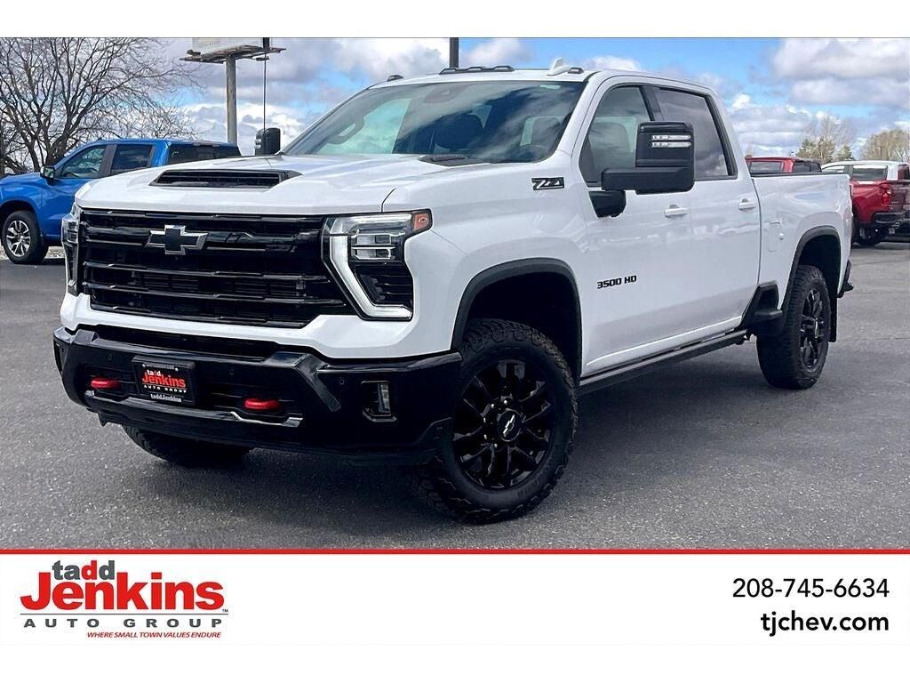 2025 Chevrolet Silverado 3500HD LTZ — photo 1 of 1
