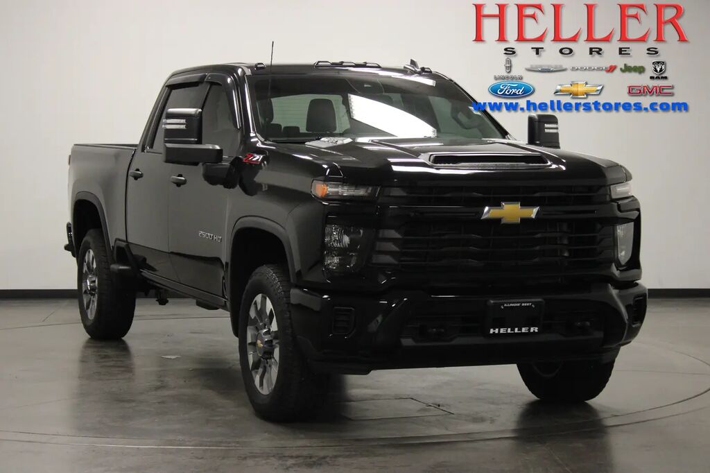 2024 Chevrolet Silverado 2500HD Custom — photo 1 of 25