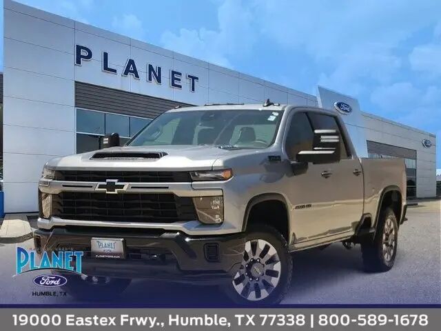 2024 Chevrolet Silverado 2500HD Custom — photo 1 of 138