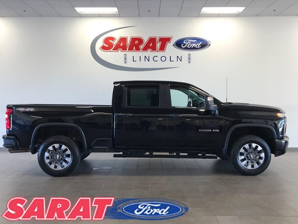 2022 Chevrolet Silverado 2500HD Custom — photo 1 of 1