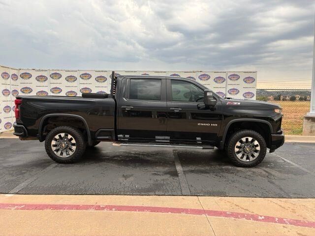 2024 Chevrolet Silverado 2500HD Custom