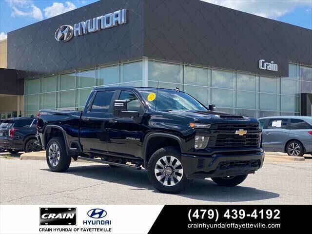2024 Chevrolet Silverado 2500HD Custom — photo 1 of 26