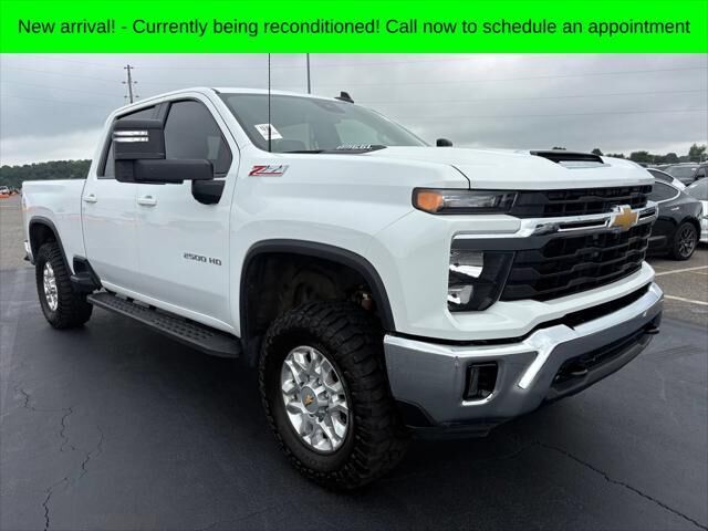 2024 Chevrolet Silverado 2500HD LT — photo 1 of 22