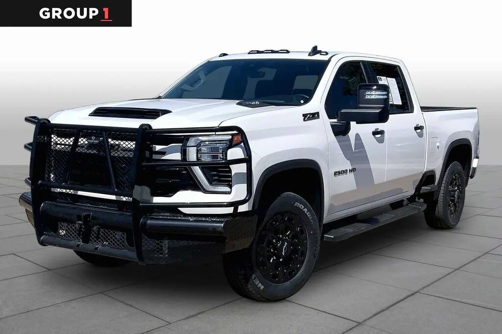 2024 Chevrolet Silverado 2500HD LT — photo 1 of 13
