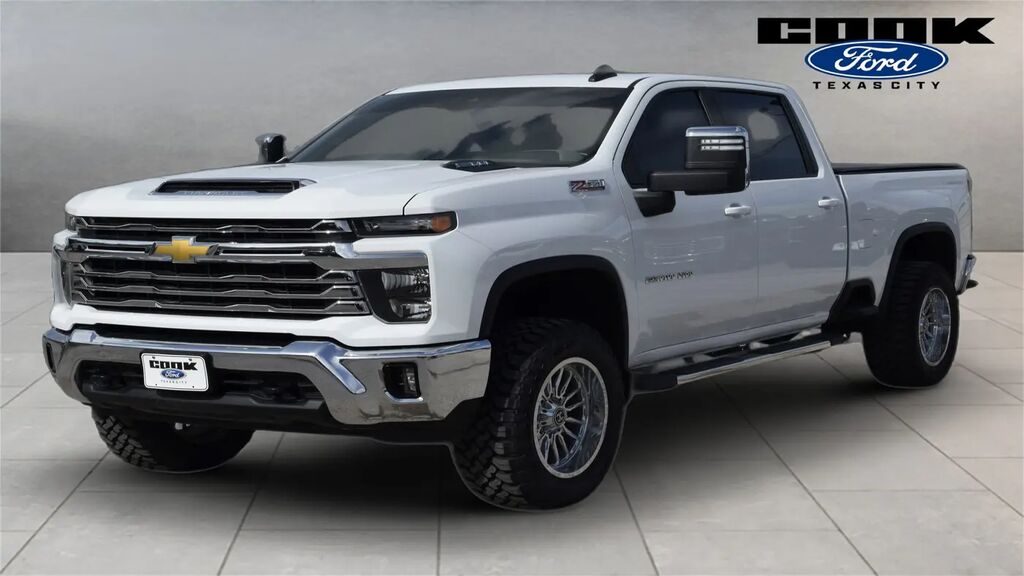 2024 Chevrolet Silverado 2500HD LT — photo 1 of 26