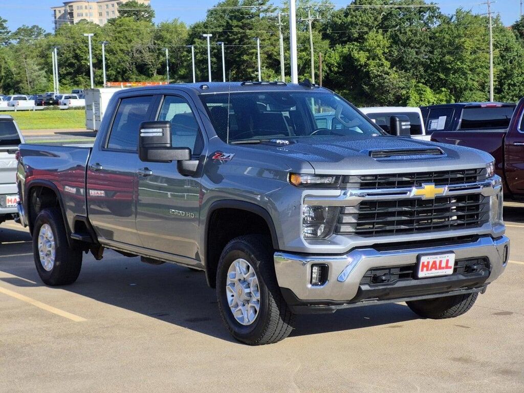 2024 Chevrolet Silverado 2500HD LT — photo 1 of 50