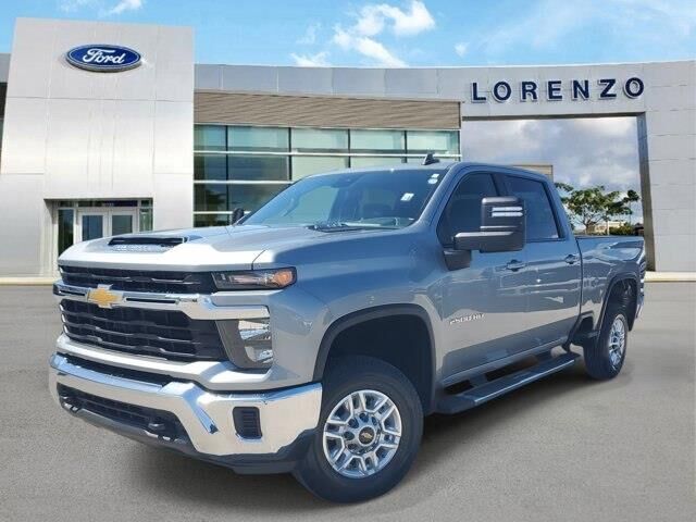 2024 Chevrolet Silverado 2500HD LT — photo 1 of 14