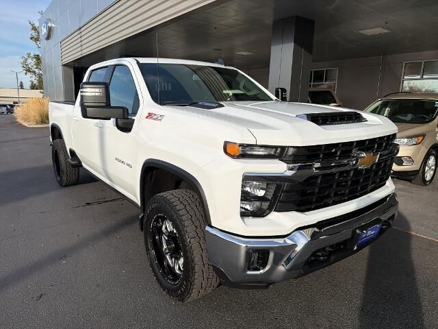 2024 Chevrolet Silverado 2500HD LT