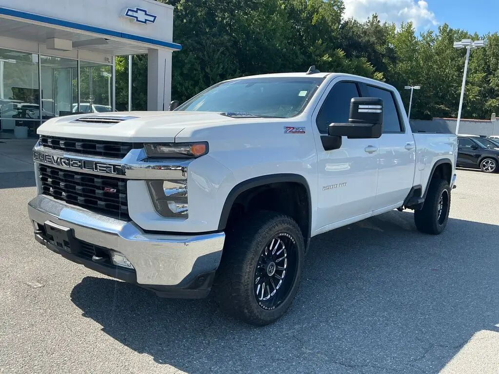 2022 Chevrolet Silverado 2500HD LT — photo 1 of 8