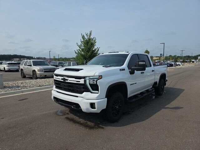 2024 Chevrolet Silverado 2500HD LTZ — photo 1 of 26