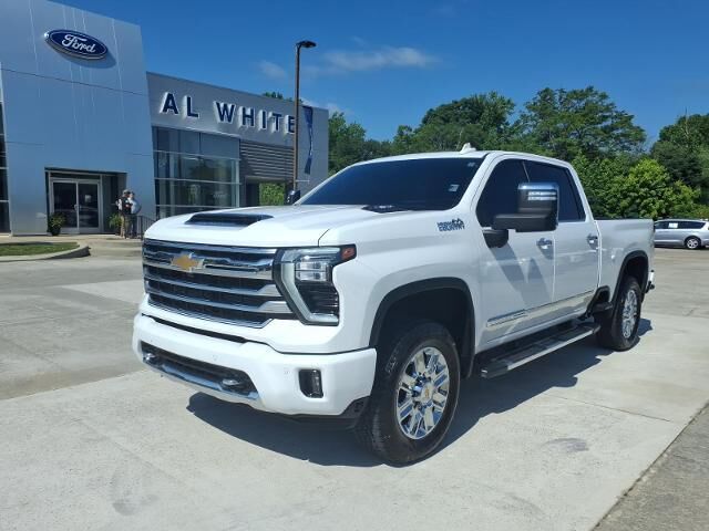 2024 Chevrolet Silverado 2500HD High Country — photo 1 of 13