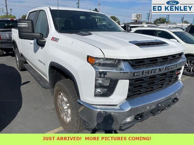 2023 Chevrolet Silverado 3500HD LT — photo 1 of 13