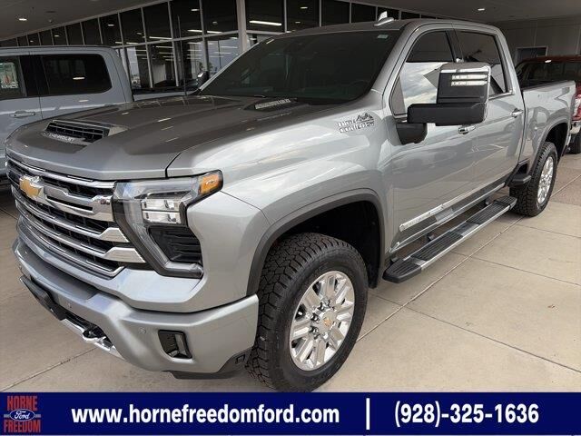 2024 Chevrolet Silverado 3500HD High Country — photo 1 of 13