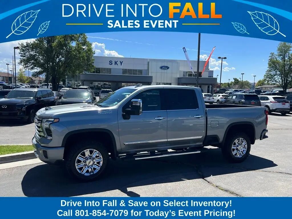 2024 Chevrolet Silverado 3500HD High Country — photo 1 of 13