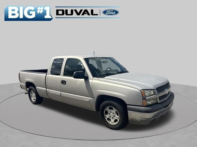2004 Chevrolet Silverado 1500 LS — photo 1 of 39