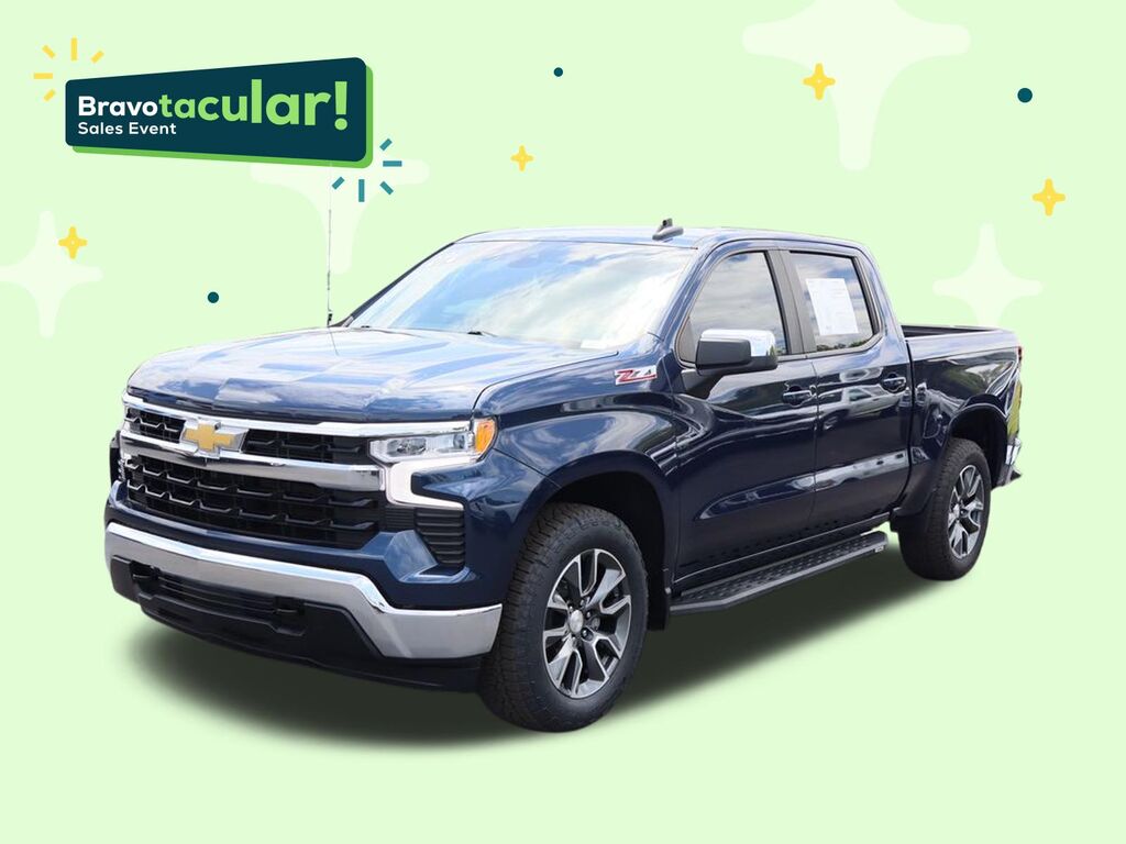 2022 Chevrolet Silverado 1500 LT — photo 1 of 5