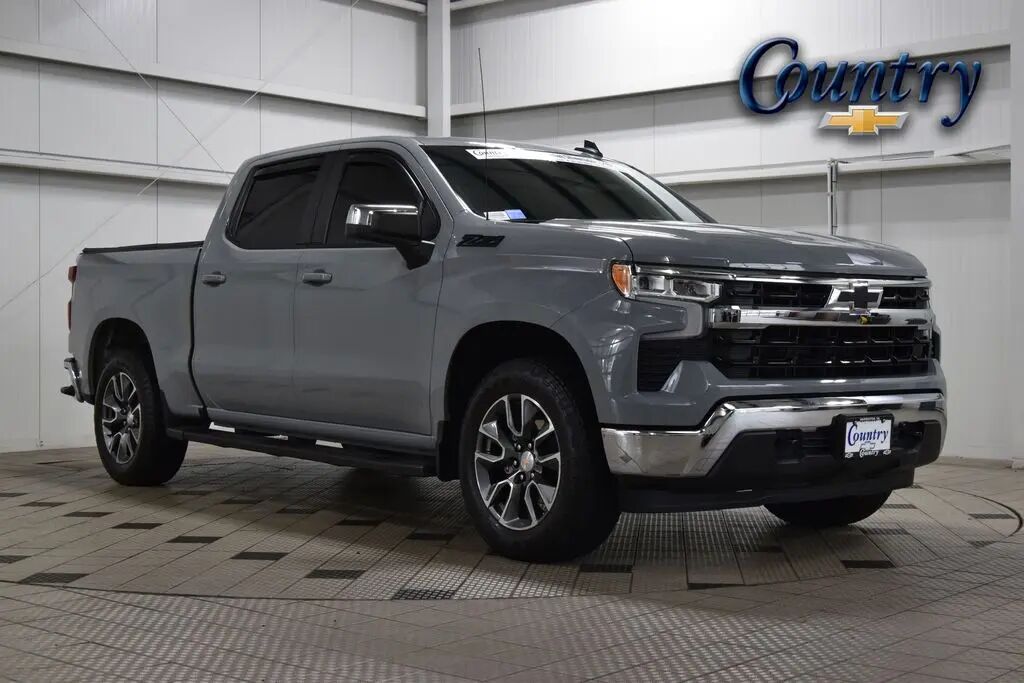 2024 Chevrolet Silverado 1500 LT — photo 1 of 23