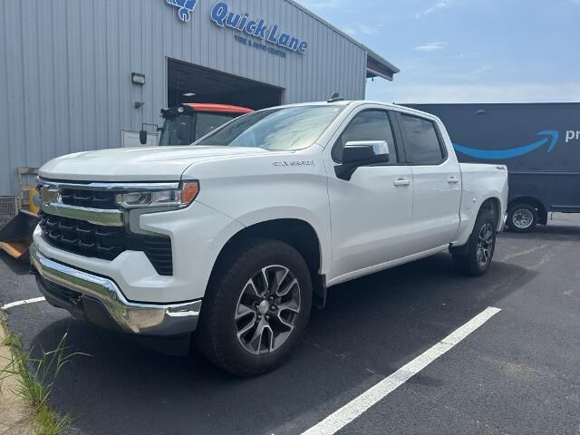 2023 Chevrolet Silverado 1500 LT — photo 1 of 14