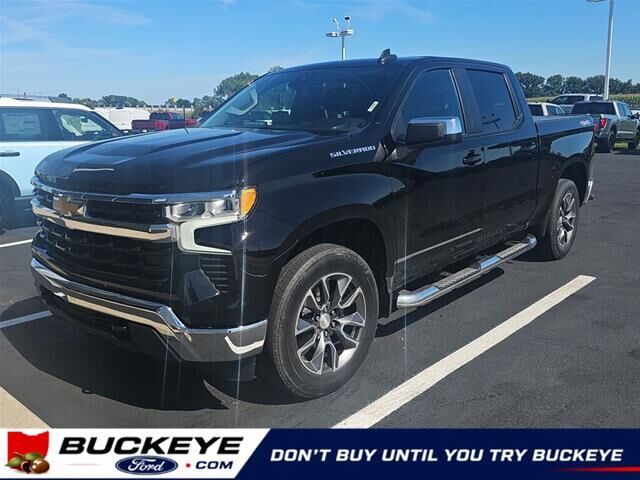 2024 Chevrolet Silverado 1500 LT — photo 1 of 13
