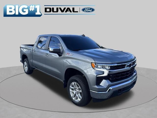 2024 Chevrolet Silverado 1500 LT — photo 1 of 40