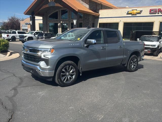 2023 Chevrolet Silverado 1500 LT — photo 1 of 5