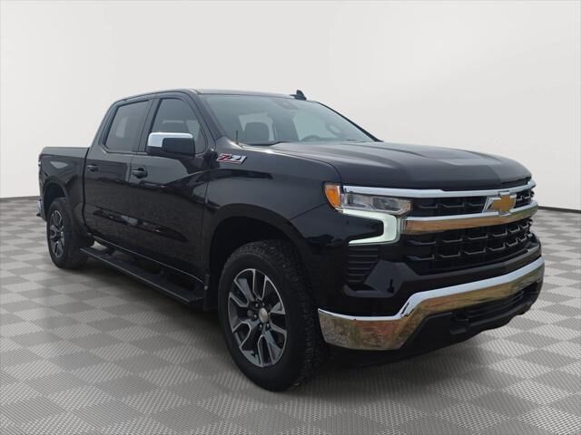 2024 Chevrolet Silverado 1500 LT — photo 1 of 13