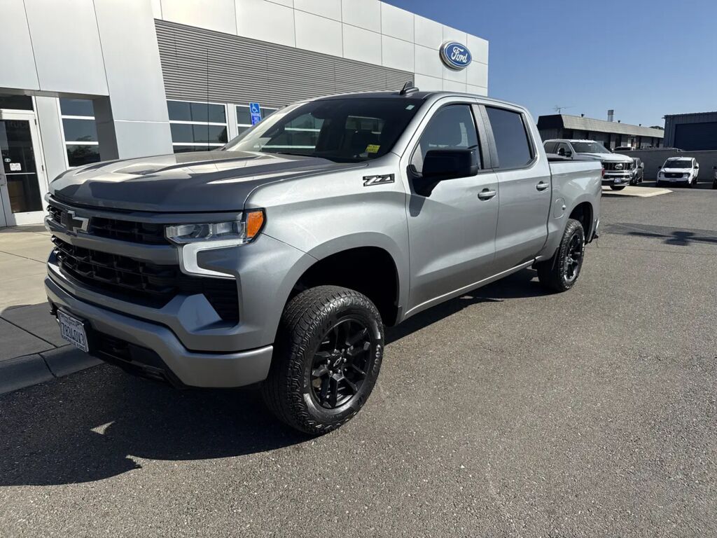 2023 Chevrolet Silverado 1500 RST — photo 1 of 13