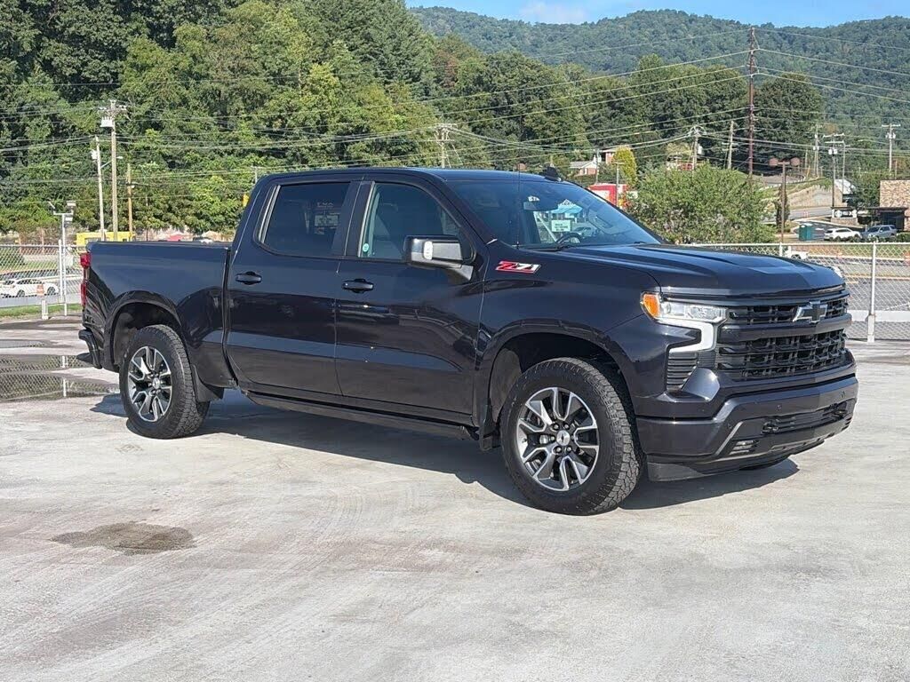 2024 Chevrolet Silverado 1500 RST — photo 1 of 1