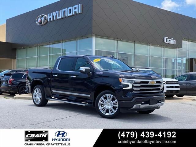 2023 Chevrolet Silverado 1500 High Country — photo 1 of 3