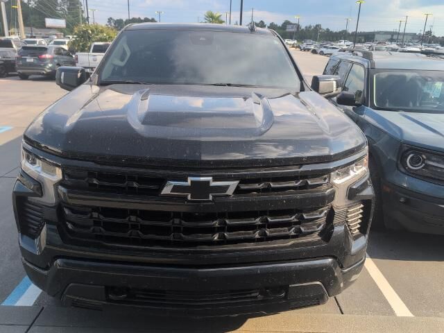 2025 Chevrolet Silverado 1500 RST — photo 1 of 13