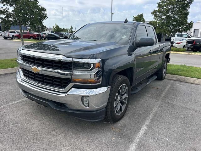 2019 Chevrolet Silverado 1500 LD LT — photo 1 of 26