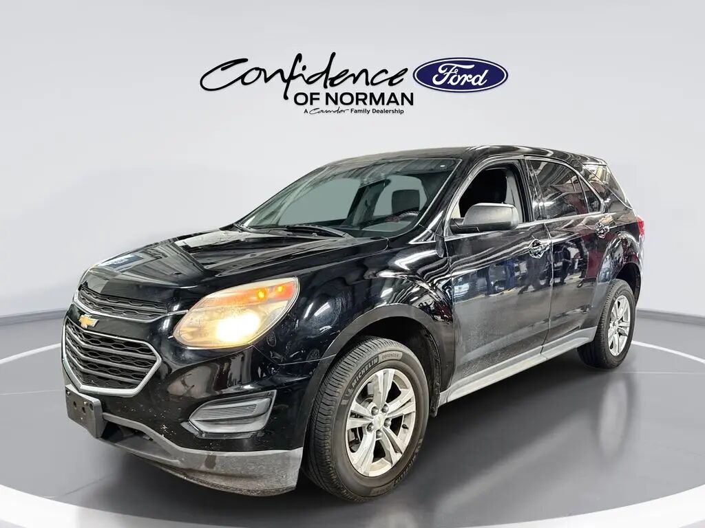 2017 Chevrolet Equinox LS — photo 1 of 9
