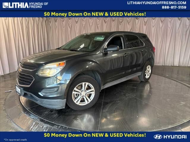 2017 Chevrolet Equinox LS — photo 1 of 13