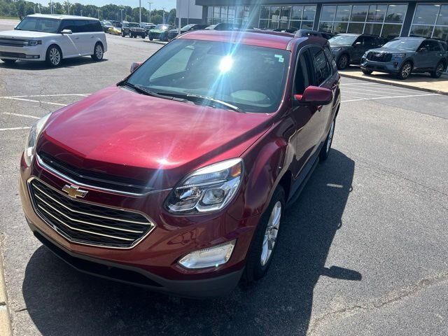 2017 Chevrolet Equinox LT — photo 1 of 13