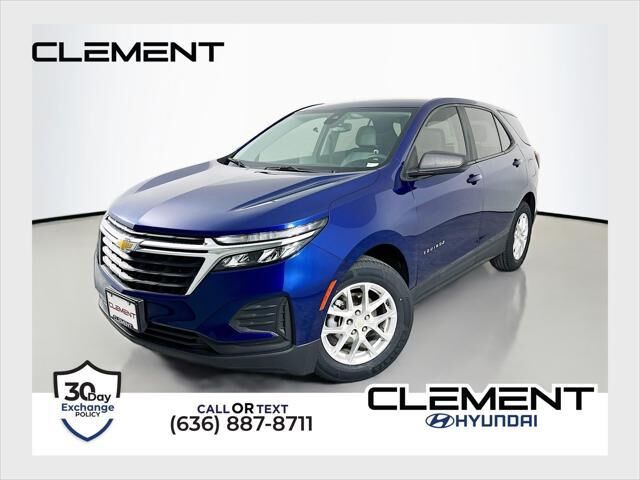 2022 Chevrolet Equinox LS — photo 1 of 26