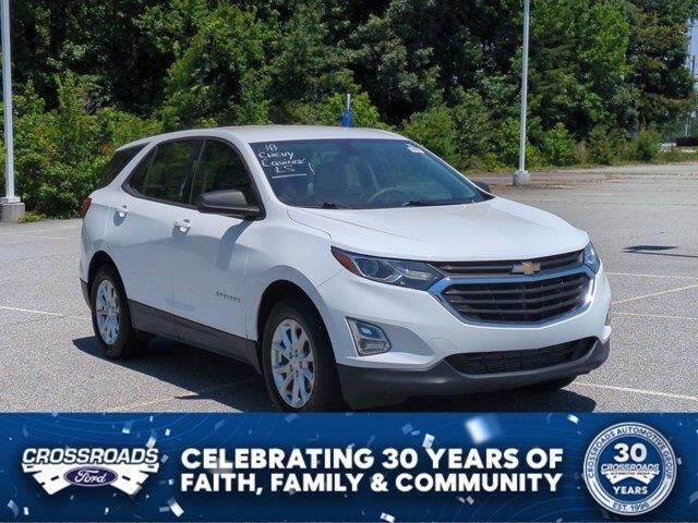 2018 Chevrolet Equinox LS — photo 1 of 39