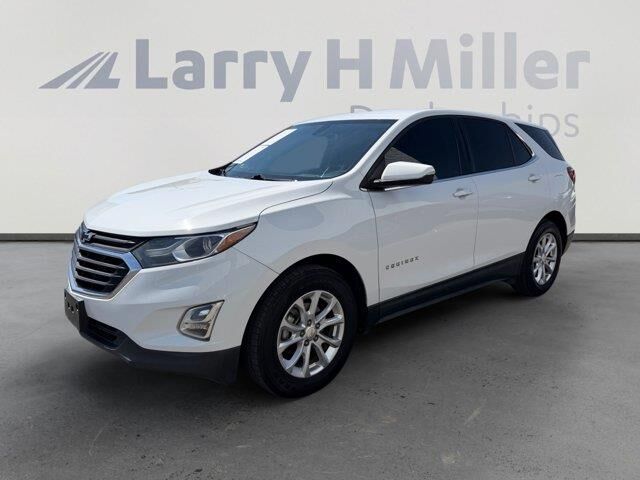 2018 Chevrolet Equinox LT — photo 1 of 42