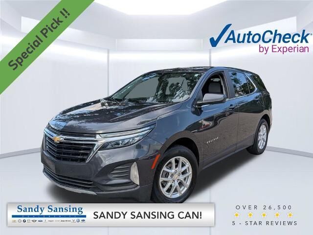 2022 Chevrolet Equinox LT — photo 1 of 26